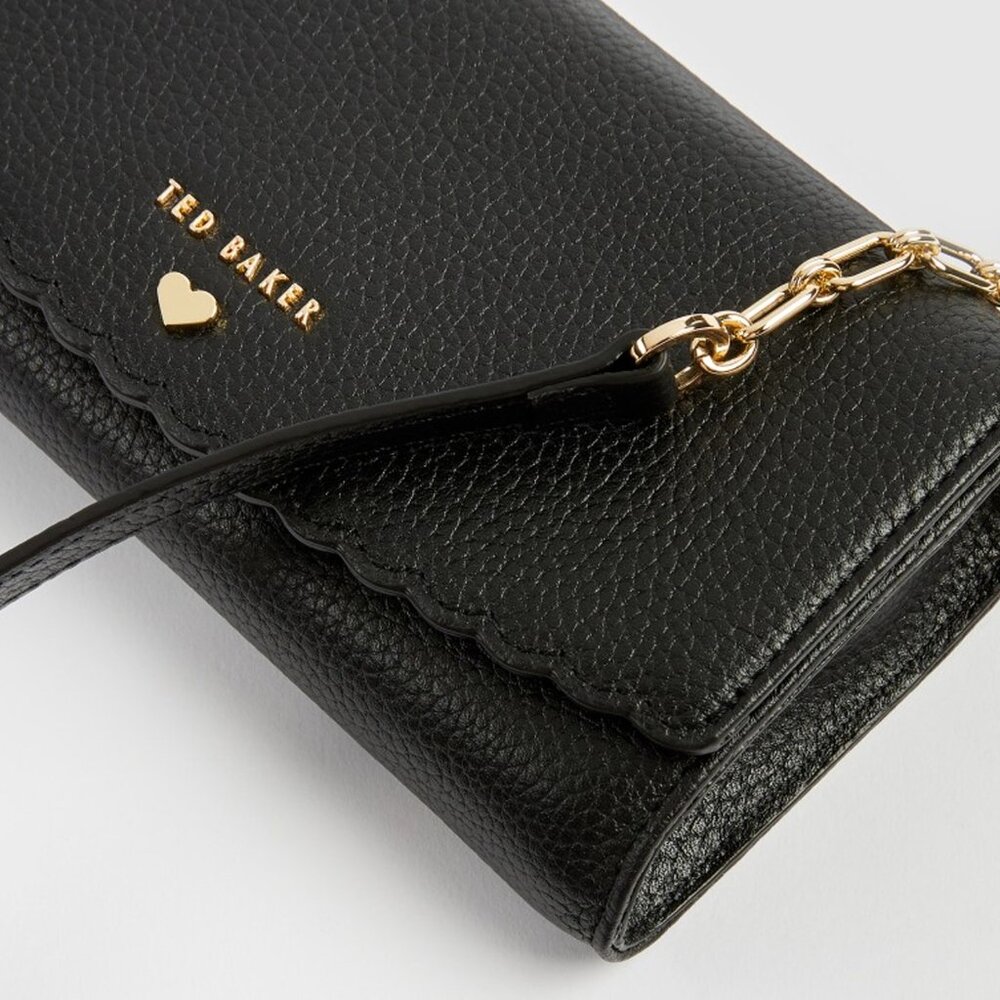 NWOT Ted Baker SAFINNA Scallop Purse - Black